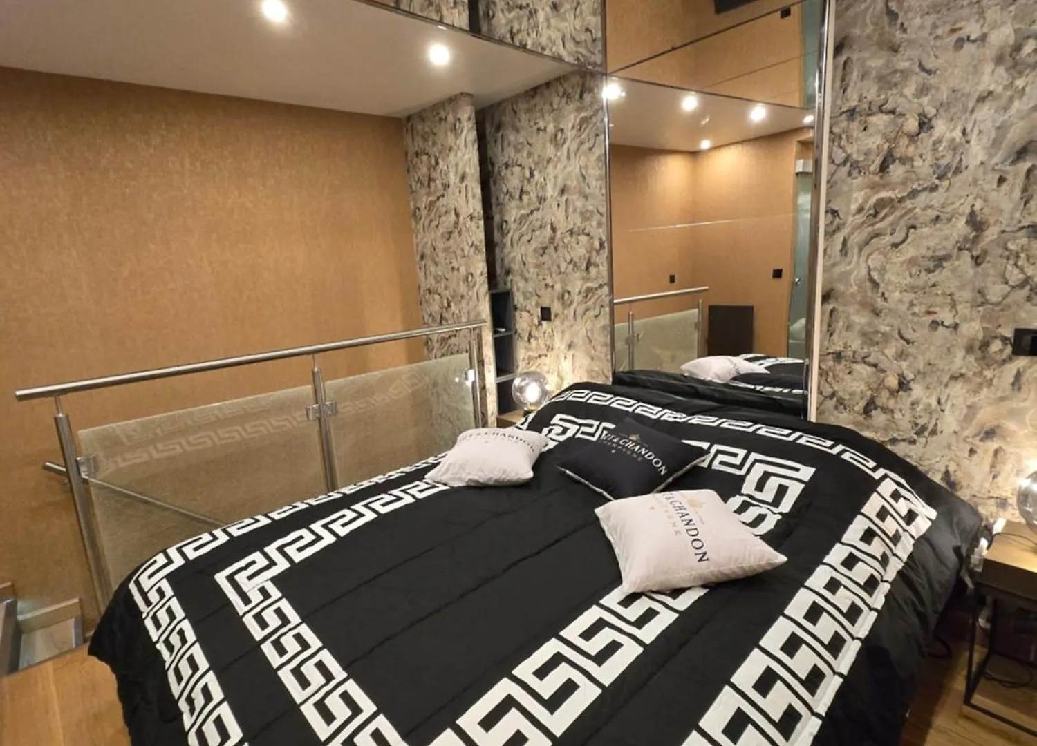 Apartman Romantic Room La Mure